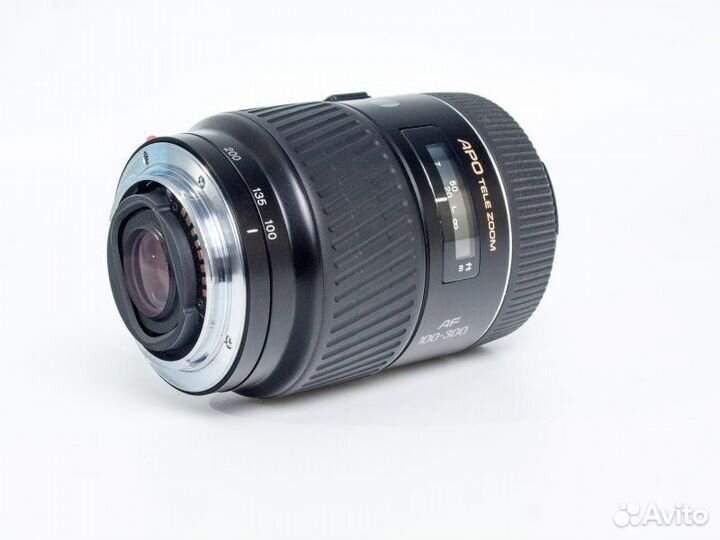 Minolta AF APO Zoom 100-300mm f4.5-5.6 D