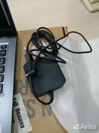 Ноутбук asus