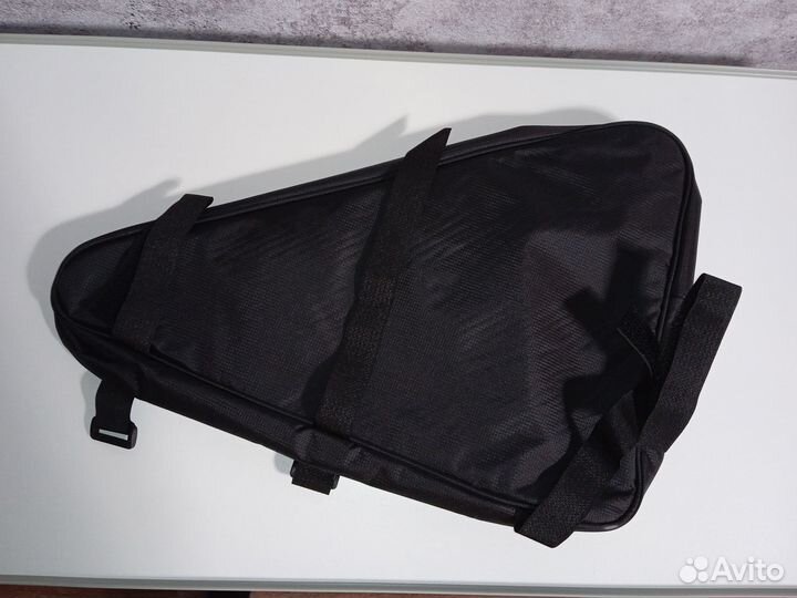 Сумка на раму велосипеда