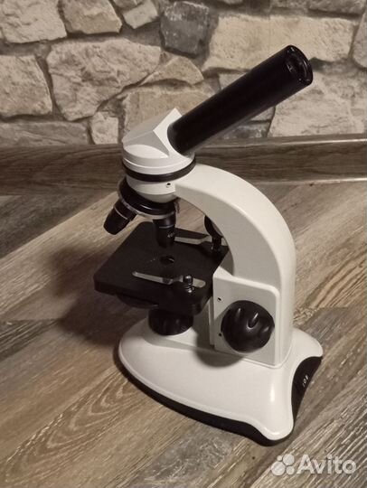 Микроскоп световой