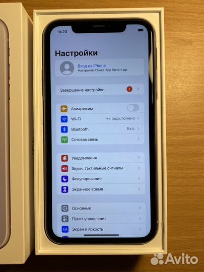 iPhone 11, 64 ГБ