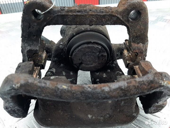 Суппорт задний левый для Volkswagen Touran 1