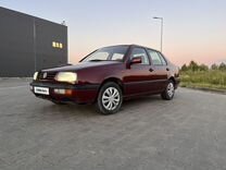Volkswagen Vento 1.8 AT, 1992, 211 556 км, с пробегом, цена 320 000 руб.