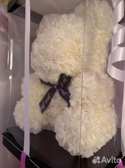 Медведь из роз