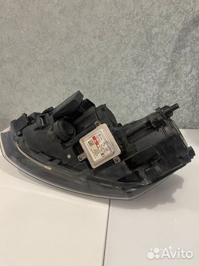 Фара передняя правая поло седан биксенон