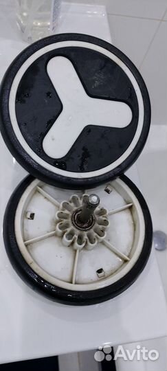 Задние колеса от коляски yoya plus 3