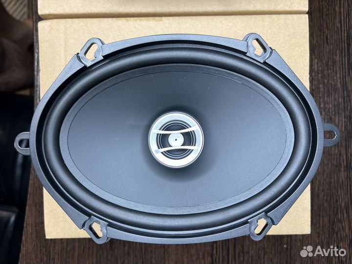 Focal RCX-570