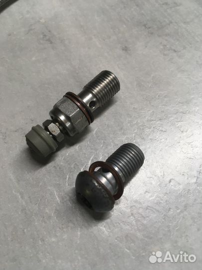 BMW R1200GS шланг сцепления со штуцером прокачки