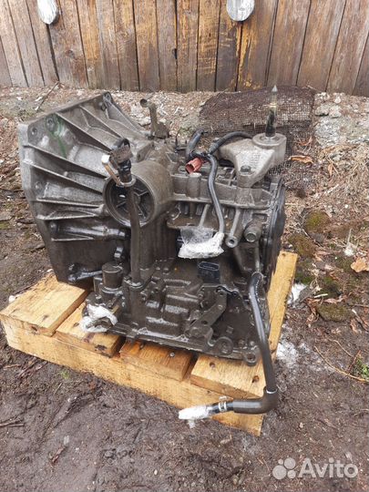 Коробка на Tiida Latio