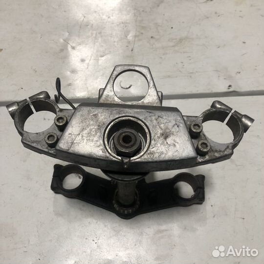 Траверсы в сборе для Kawasaki ZZR400 1