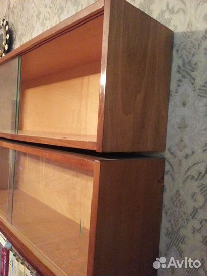 Книжные полки прекрасного качества, Чехия