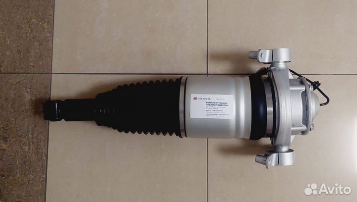 Стойка пневматическая порше cayenne задняя