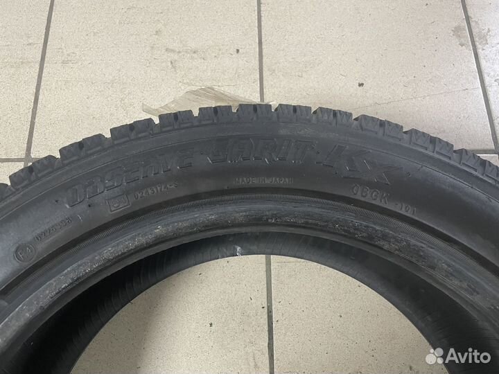 Toyo Observe Garit KX 215/50 R17