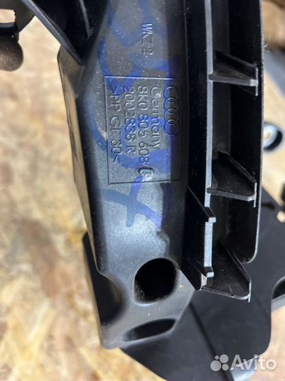 Кронштейн фары Audi A4 Iv B8 cdnb 2012