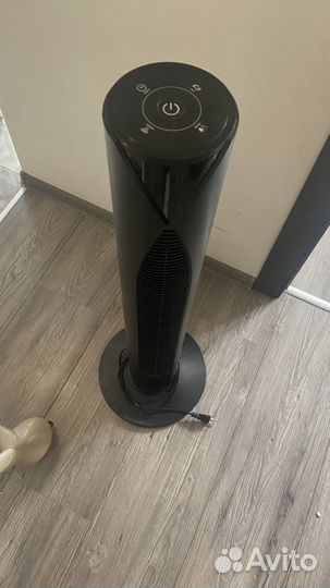 Вентилятор напольный hiper Tower T1