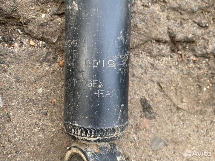 Амортизато пружина Nissan Murano