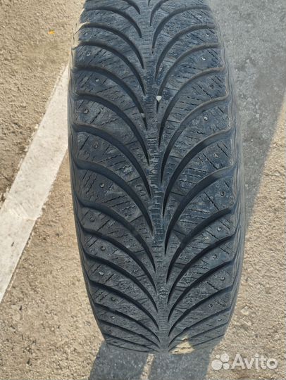 Sava Eskimo Stud 185/60 R15