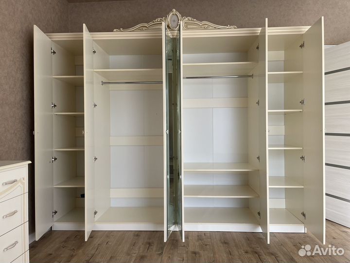 Шкаф и комод