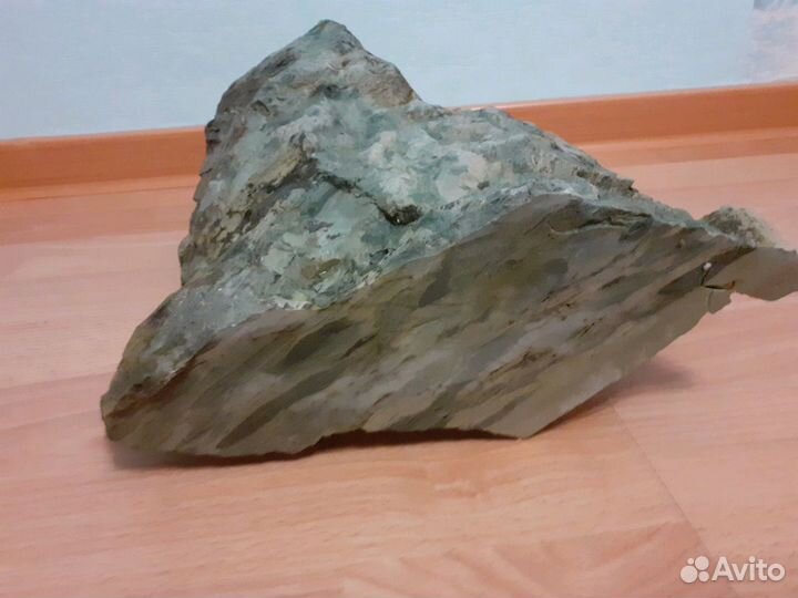 Камни и минералы