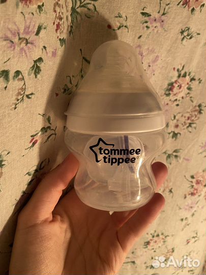 Бутылочкa tommee tippee