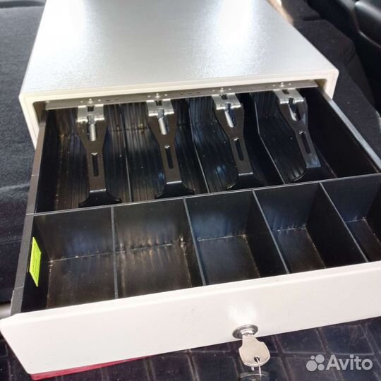 Продам. Денежный ящик. Б/у