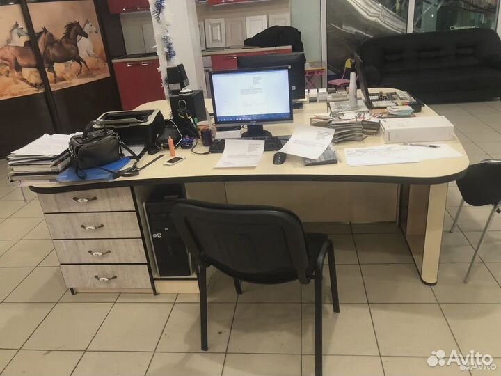 Стол компьютерный