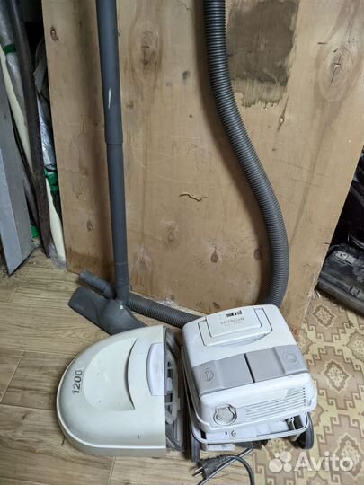 Пылесос Hitachi