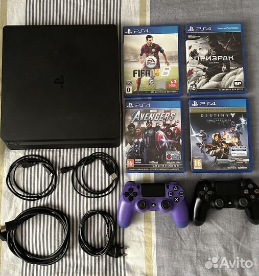 Sony playstation 4 slim