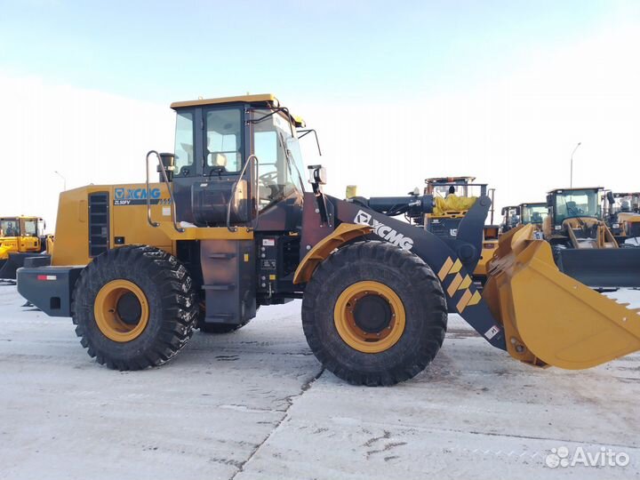 Фронтальный погрузчик XCMG ZL50FV, 2023