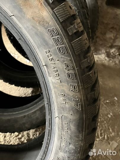 Michelin X-Ice North 3 225/45 R17