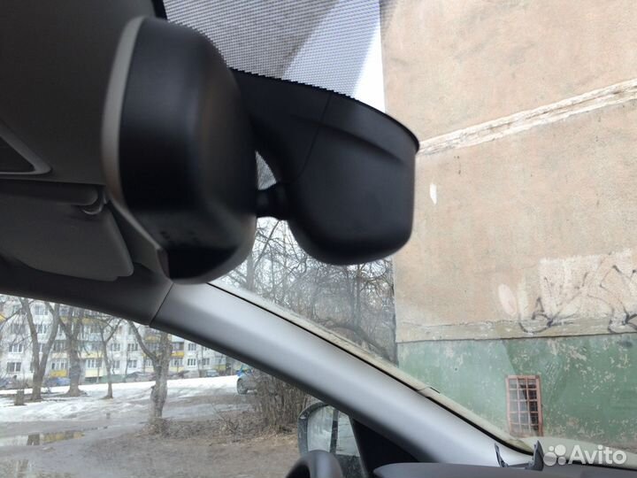 Салонное зеркало с авто затемнением