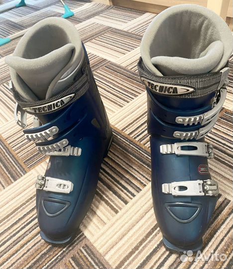 Горнолыжные ботинки