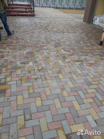 Укладка тратуарной плитки