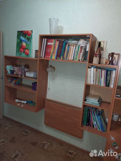 Детская стенка и компьютерный стол