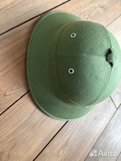 Пробковый шлем