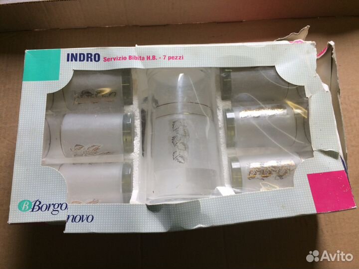 Графин со стаканами