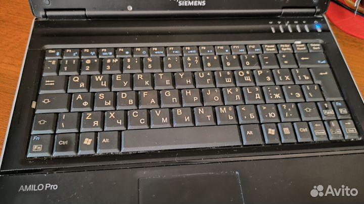 Fujitsu Siemens Amilo Pro V3205