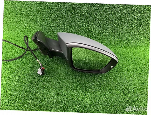 Зеркало правое Октавия А7