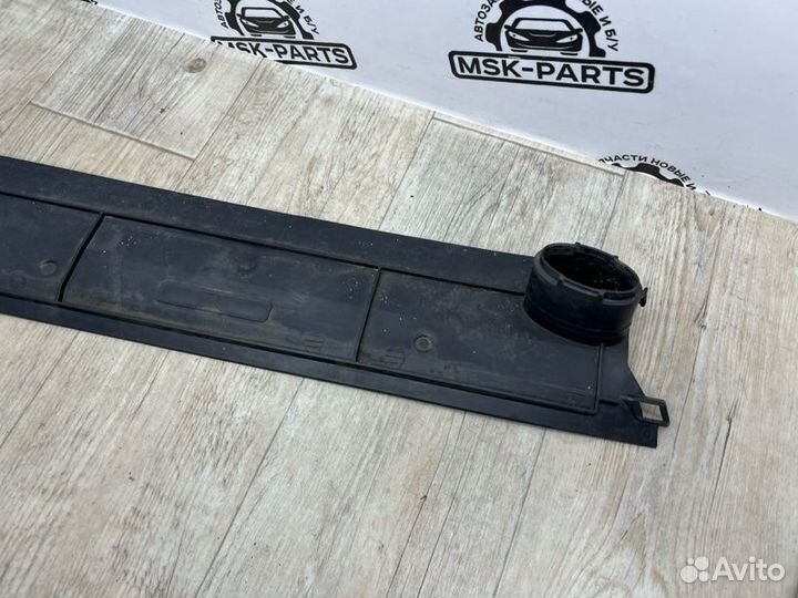 Дефлектор радиатора Renault Scenic 3 2010