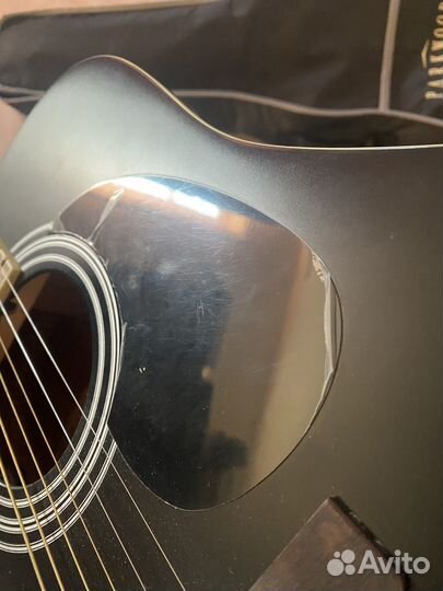 Электро-акустическая гитара