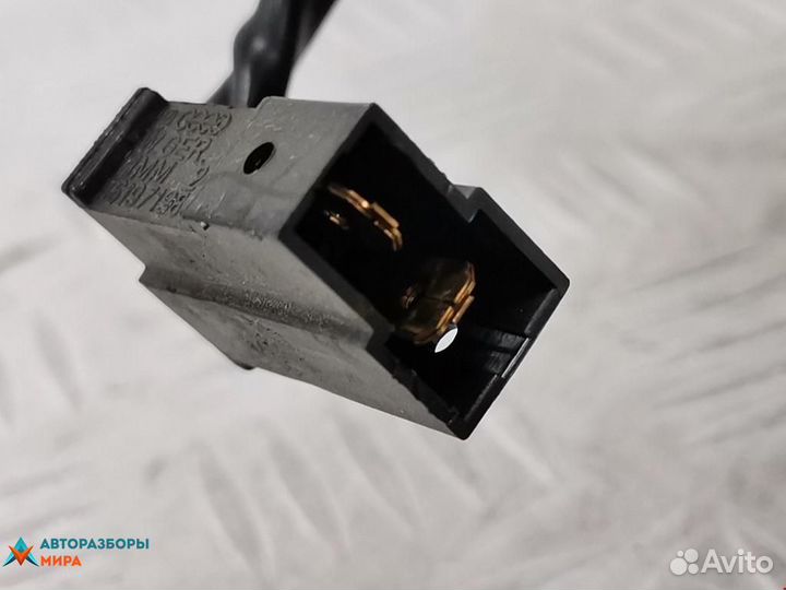 Моторчик печки Volkswagen Passat B3 1994 357819021