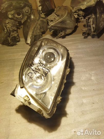 Фара левая Toyota RAV4 3 06-08г