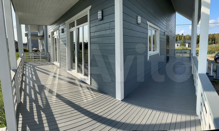 Дом 195 м² на участке 8,5 сот.