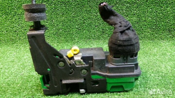 Замок двери Volvo Xc90 Правый Передний