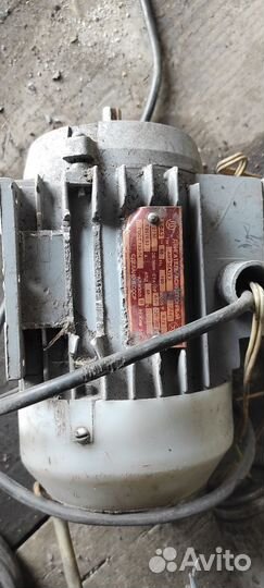 Электродвигатель асинхронный бу