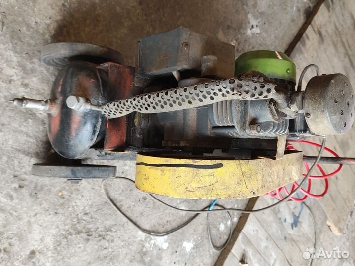 Воздушный компрессор