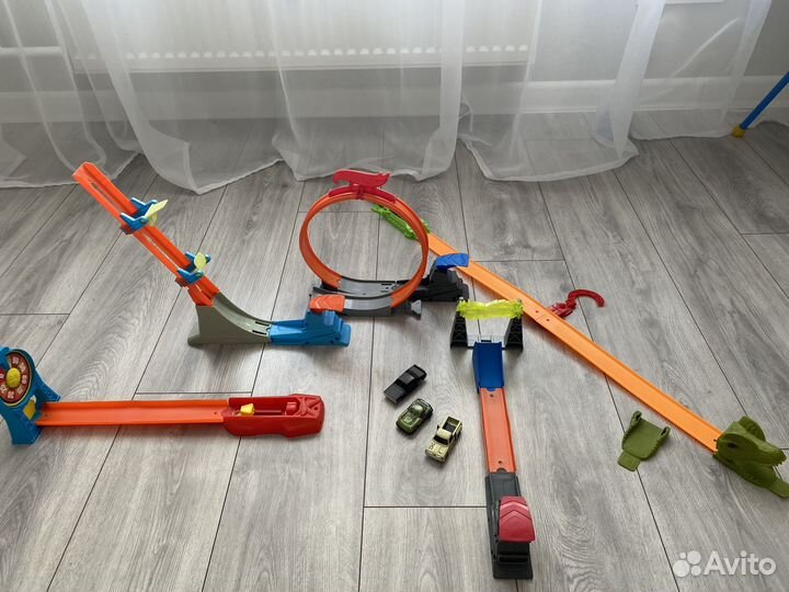 Трек hot wheels