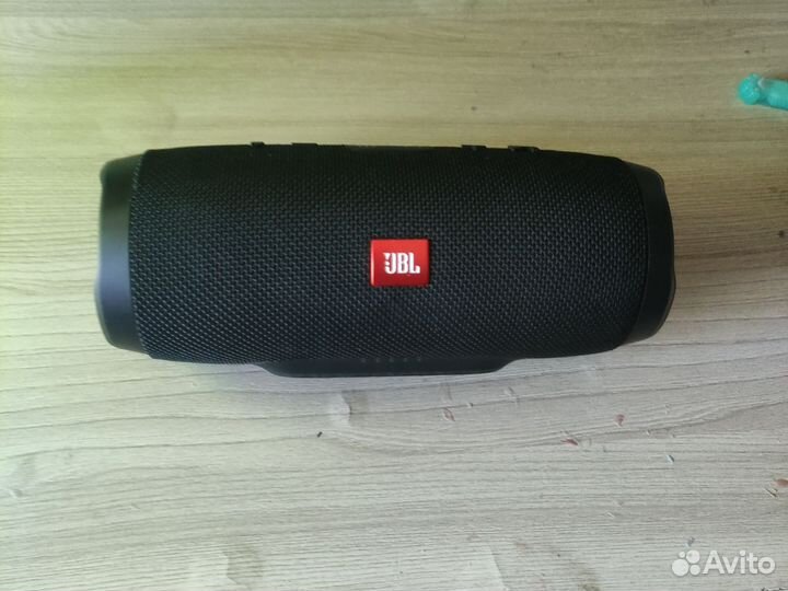 Колонка jbl charge 3