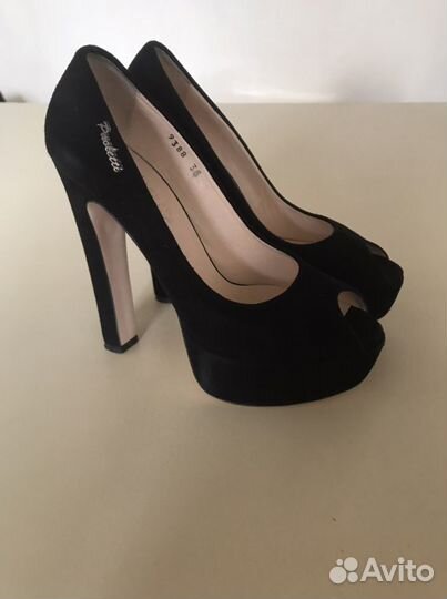 Босоножки женские