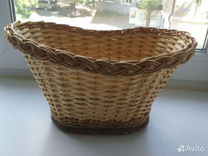Корзина плетеная